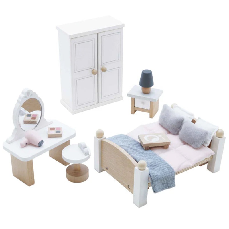 Wooden Dolls House Bedroom Furniture – 19 Pieces