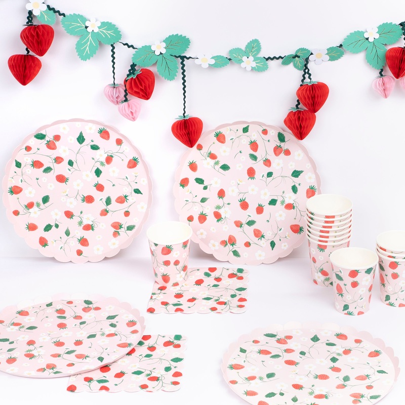 Strawberry Pattern Party Set